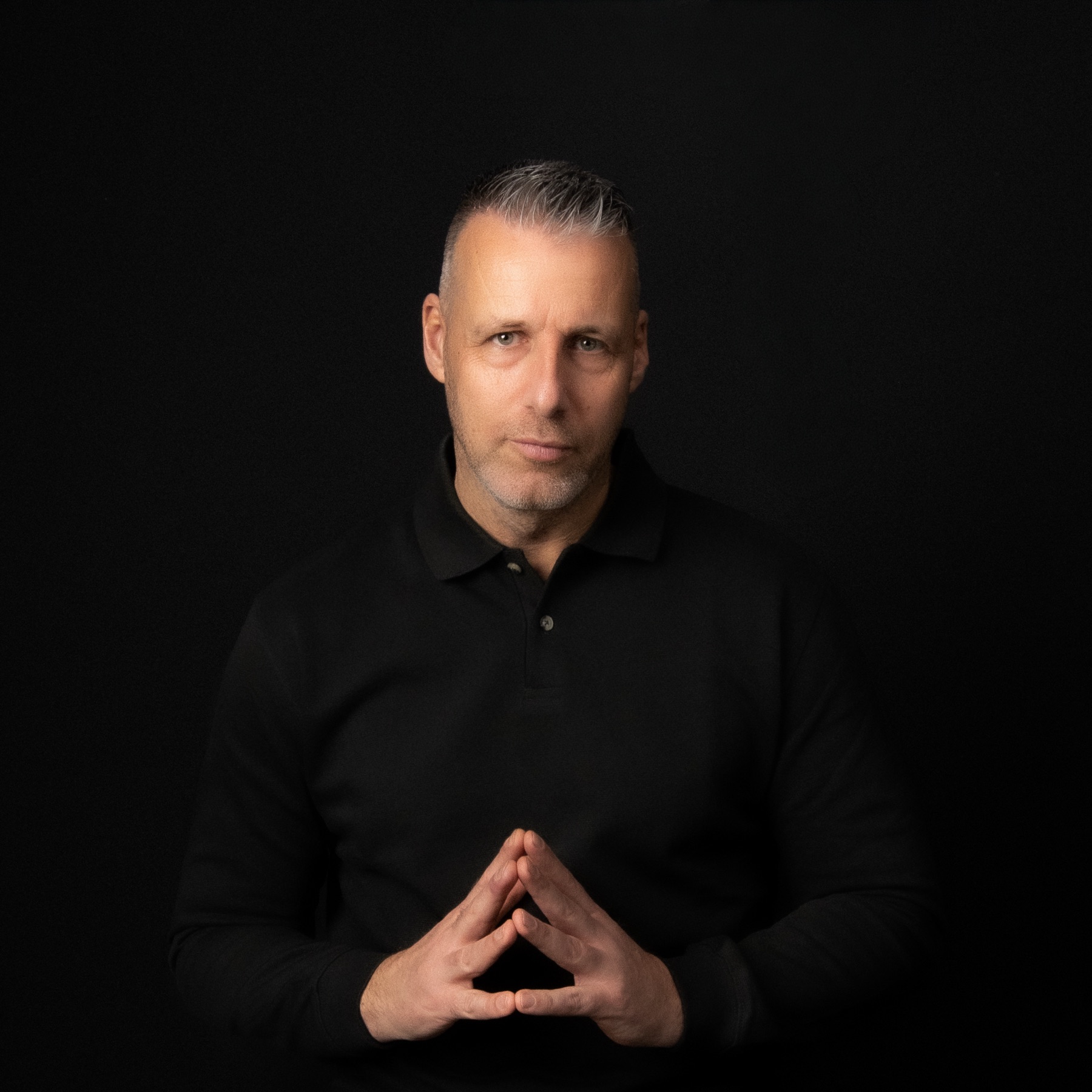 Maikel Menkhorst — THE STAND